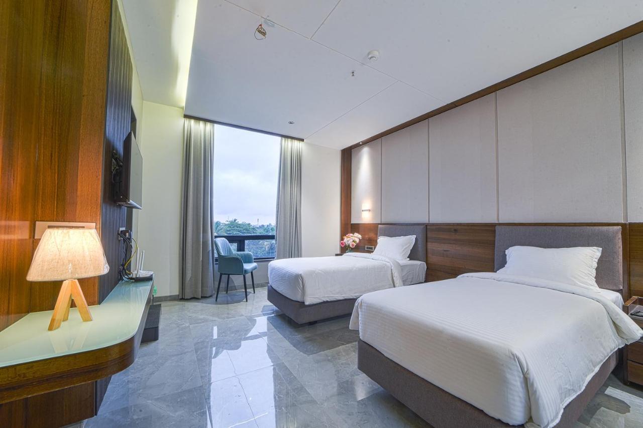 Hotel Devgiri Inn And Restaurant Sangli ภายนอก รูปภาพ