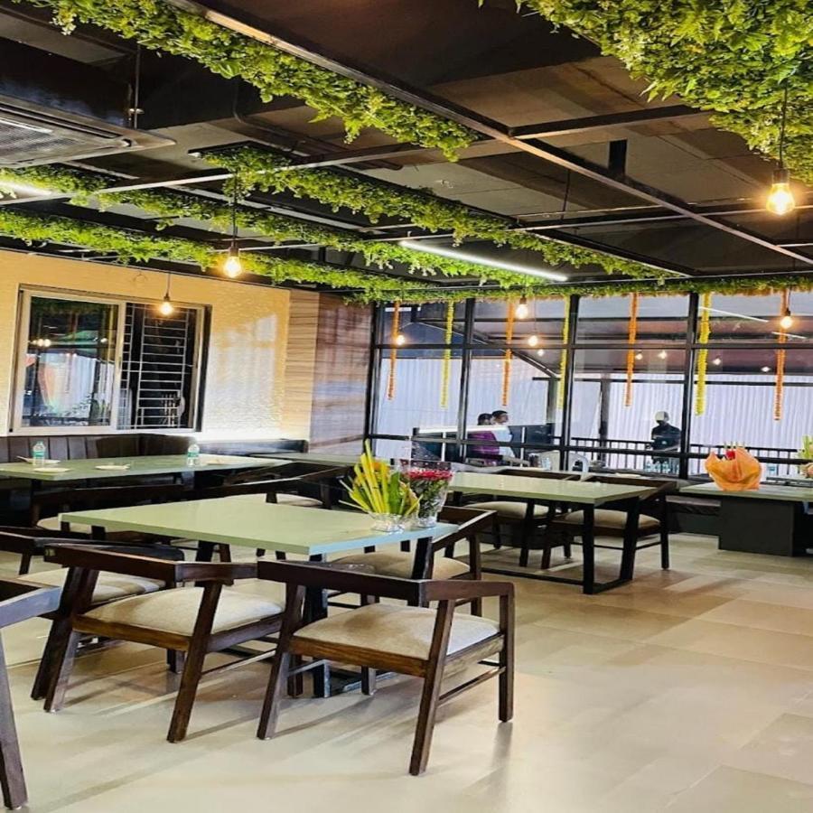 Hotel Devgiri Inn And Restaurant Sangli ภายนอก รูปภาพ